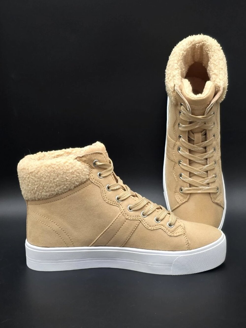 Marc Fisher Dapyr Sherpa Tan Suede High Top Sneakers Women's Size 8M